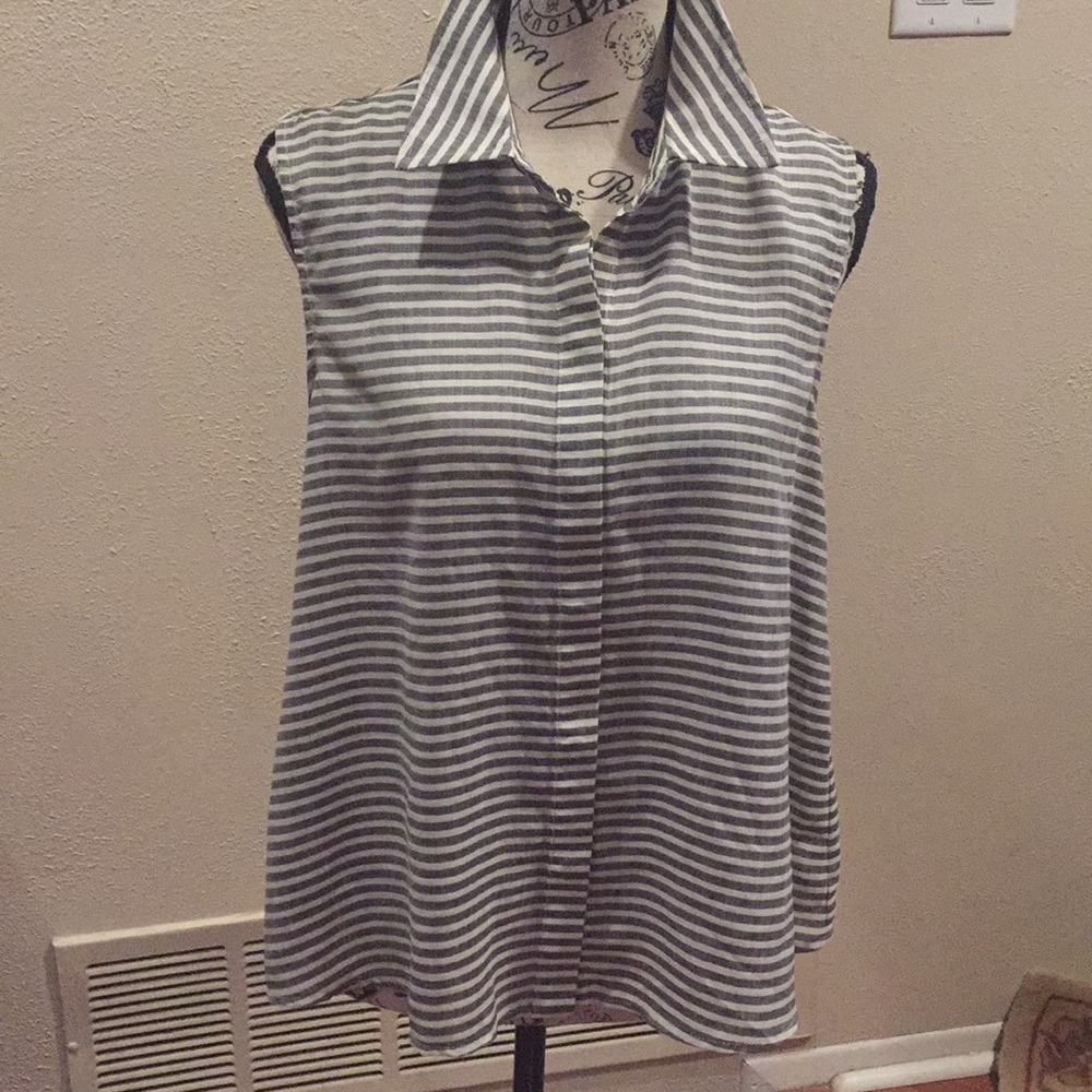 BCBGenerstion worn once size small top